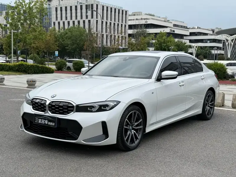 BMW 3 Series, 2024