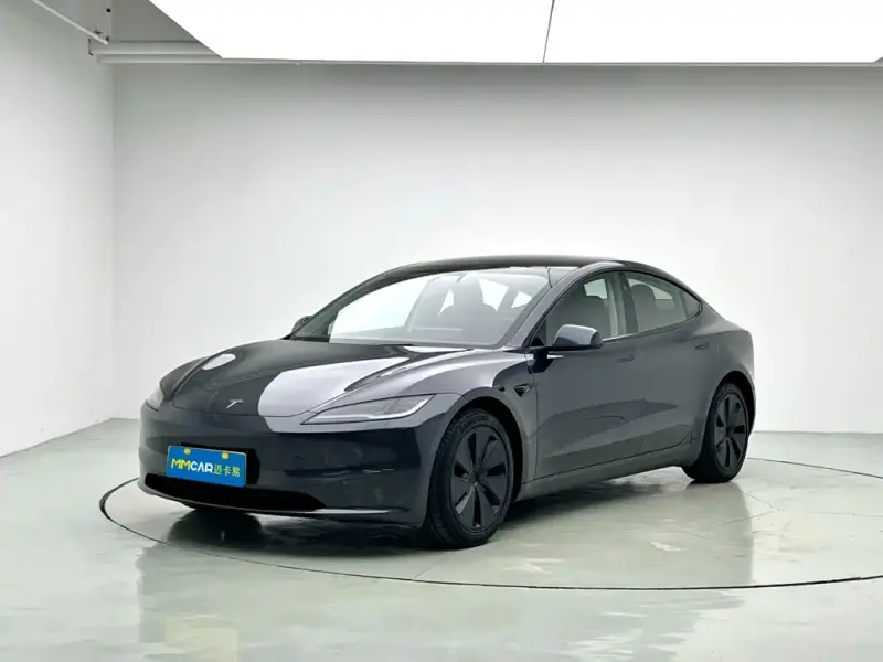 Tesla Model 3, 2025