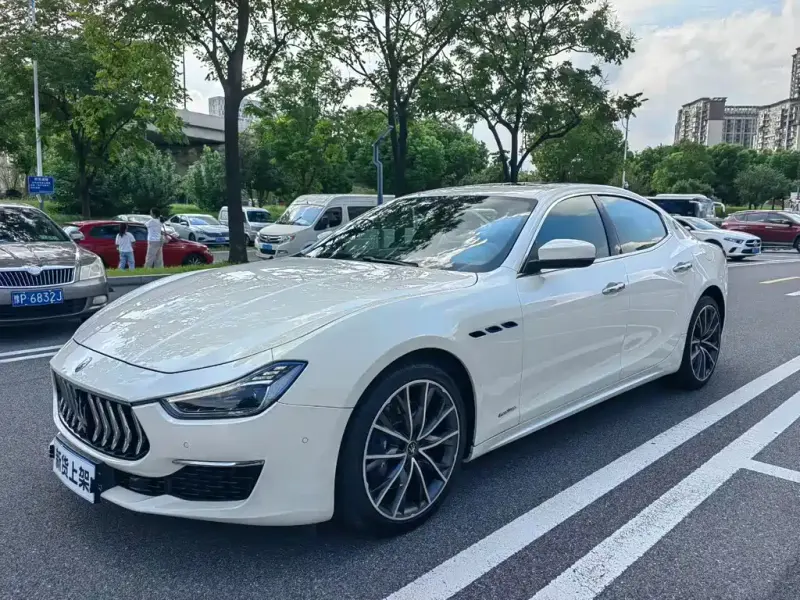 Maserati Ghibli, 2021