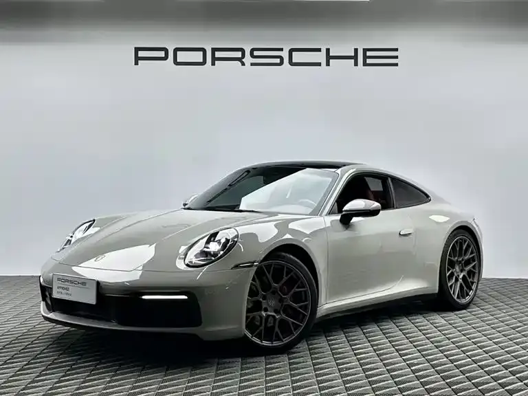 Porsche 911, 2023