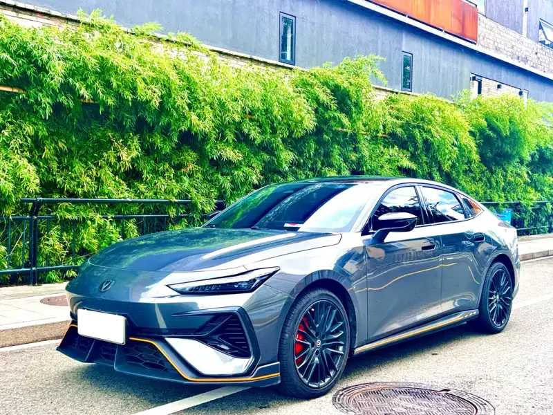 Changan UNI-V, 2025
