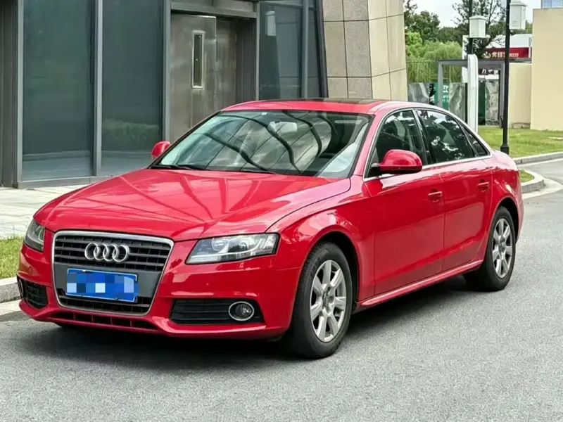 Audi A4L Audi A4L 2012 1.8 TFSI Auto Comfort Type, 2011 — фото 1