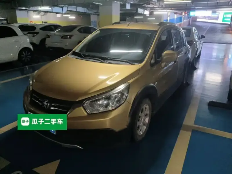 Venucia R50X, 2015