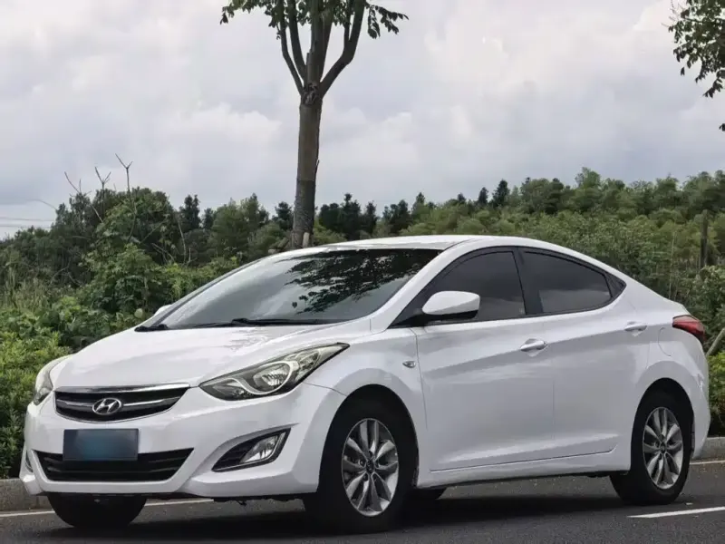 Hyundai Elantra Langdong, 2015
