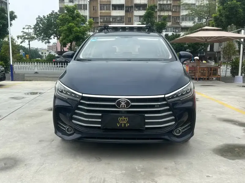BYD MAX, 2018