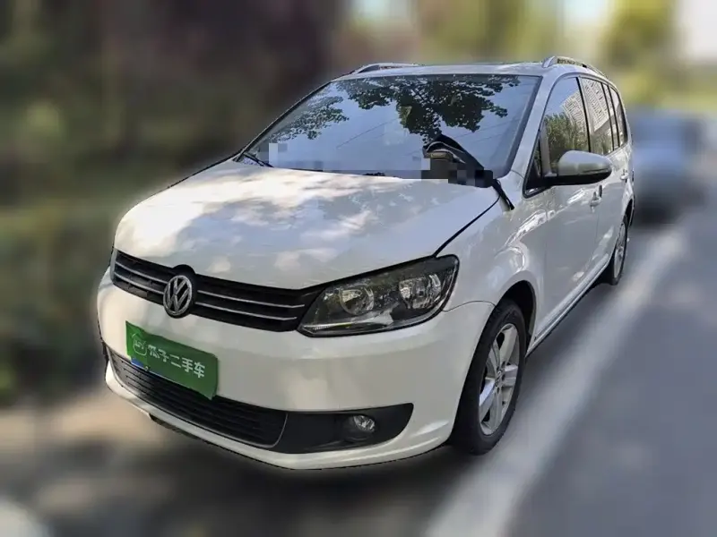 Volkswagen Touran, 2015