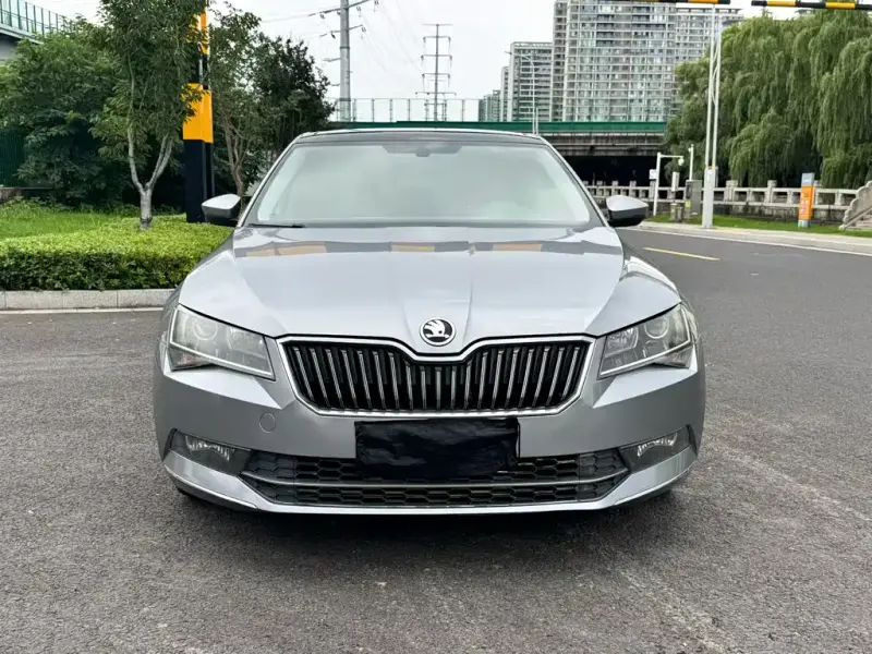 Skoda Superb, 2016