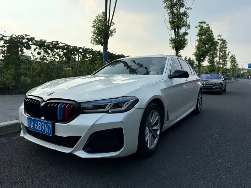 BMW 5 Series, 2011