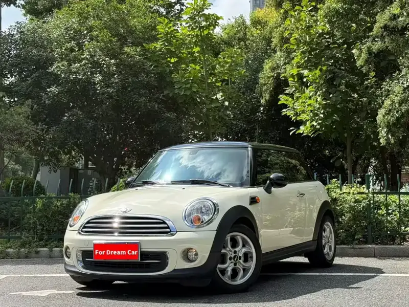 MINI Mini, 2012