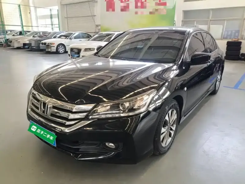 Honda Accord, 2015
