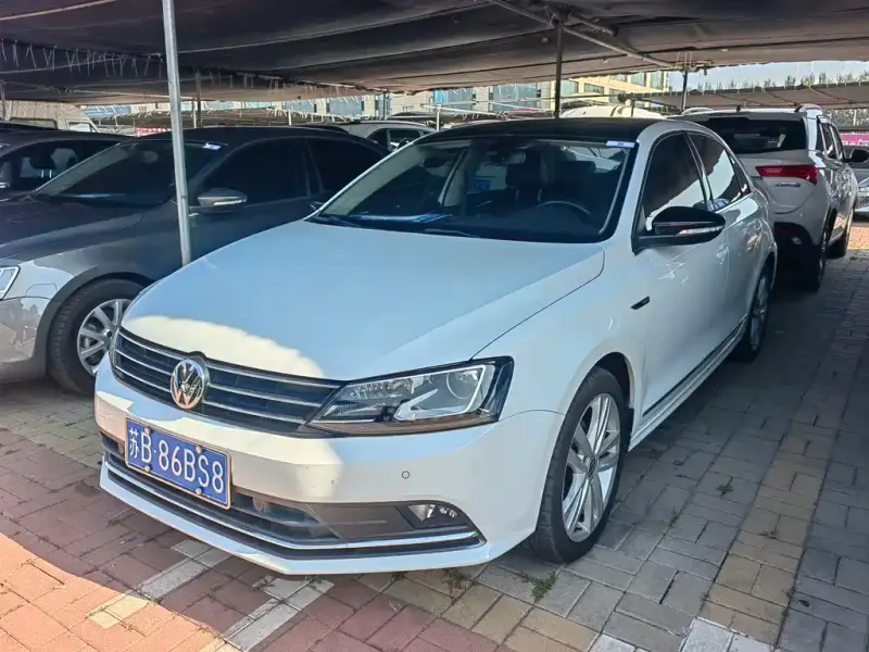 Volkswagen Sagitar, 2017