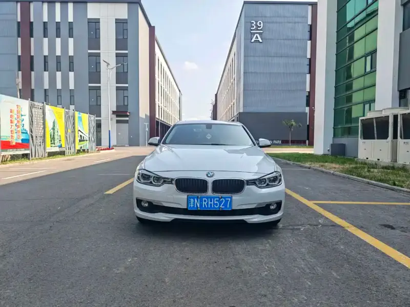 BMW 3 Series, 2016