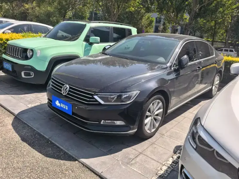 Volkswagen Magotan Volkswagen Magotan 2017 330TSI DSG Leading Type, 2017 — фото 1