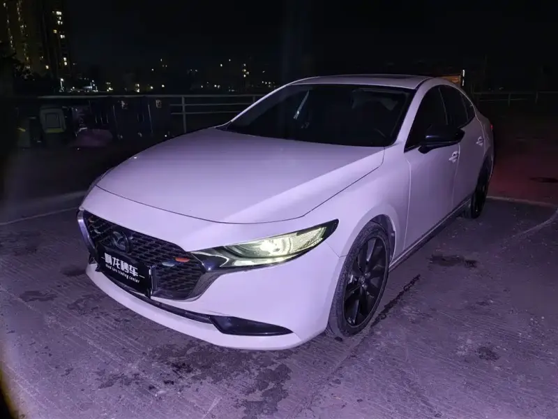 Mazda 3 Axela, 2022