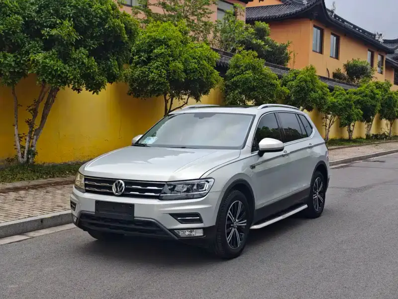Volkswagen Tiguan L, 2019
