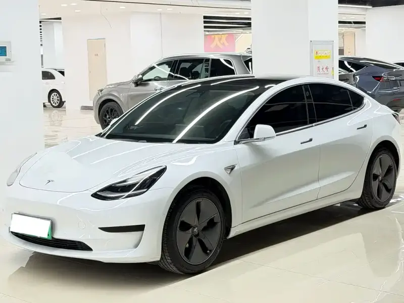 Tesla Model 3, 2020