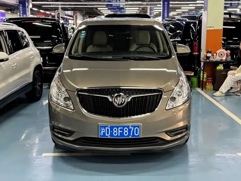 Buick GL8, 2017