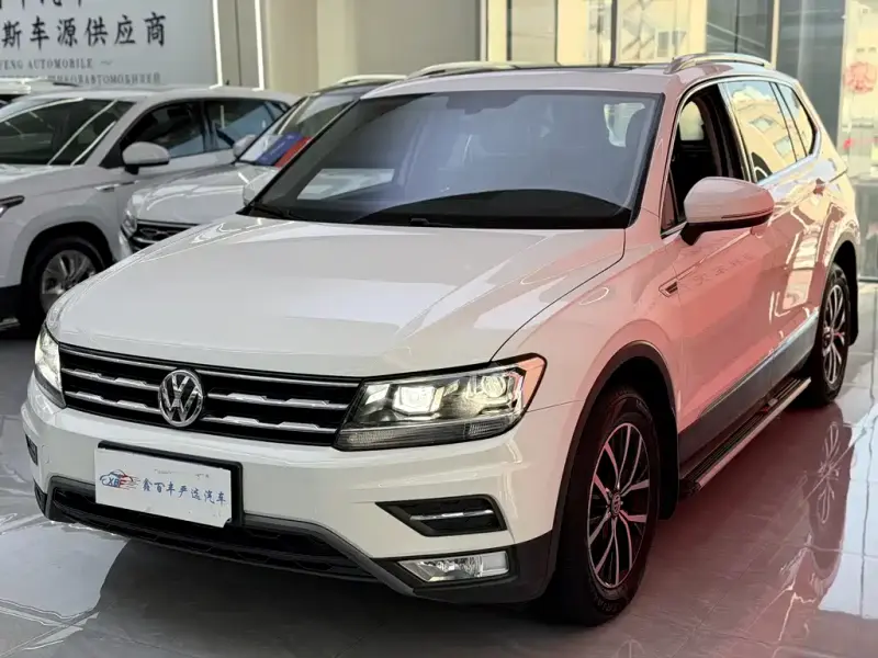 Volkswagen Tiguan L, 2018