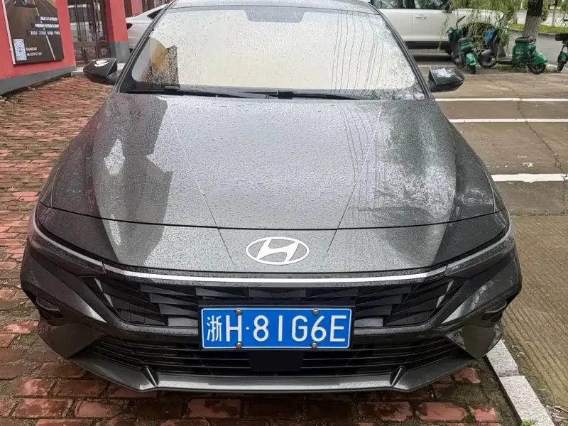 Hyundai Elantra, 2023