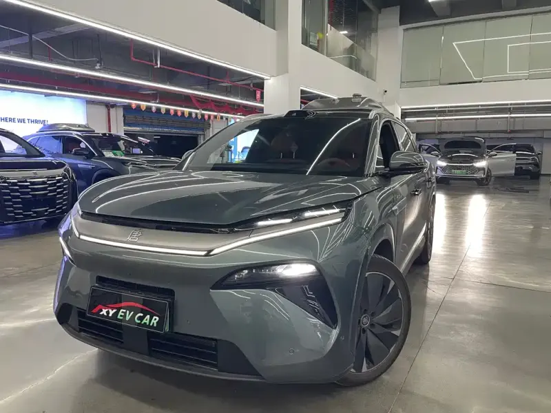 BYD Tang L, 2025