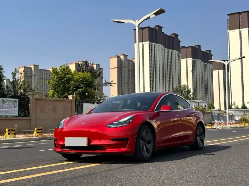 Tesla Model 3, 2020