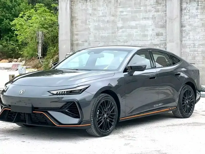 Changan UNI-V, 2025