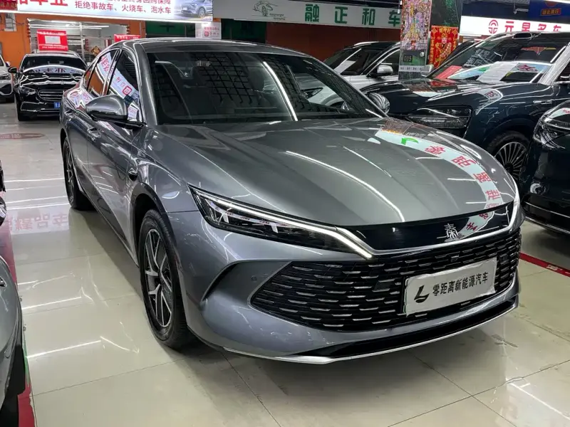 BYD Qin L, 2025