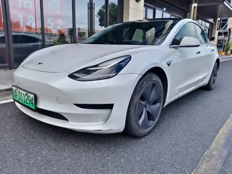 Tesla Model 3, 2020