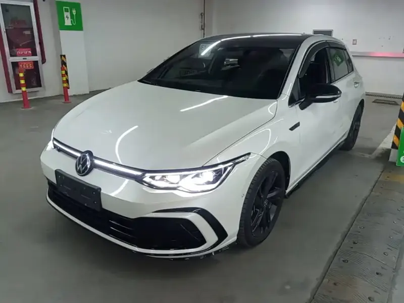Volkswagen Golf, 2021