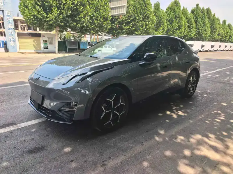 Lynk & Co Z20, 2024