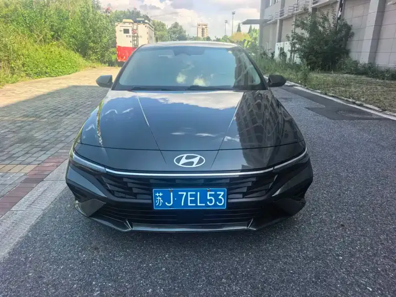 Hyundai Elantra, 2023