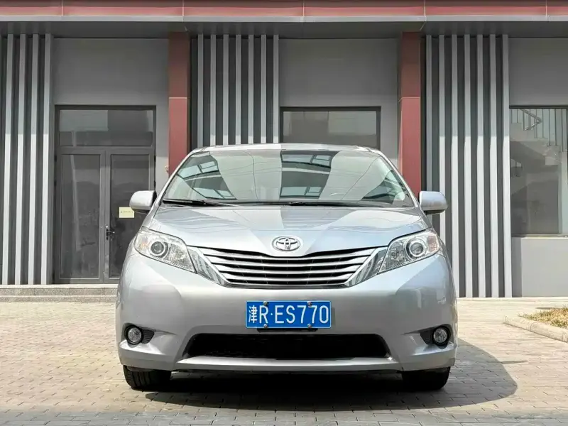 Toyota Sienna, 2018
