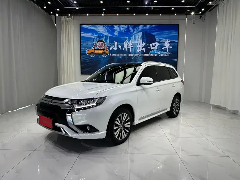 Mitsubishi Outlander, 2022