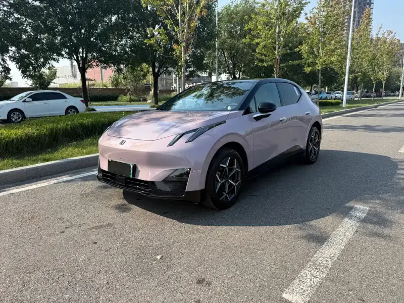 Lynk & Co Z20, 2025