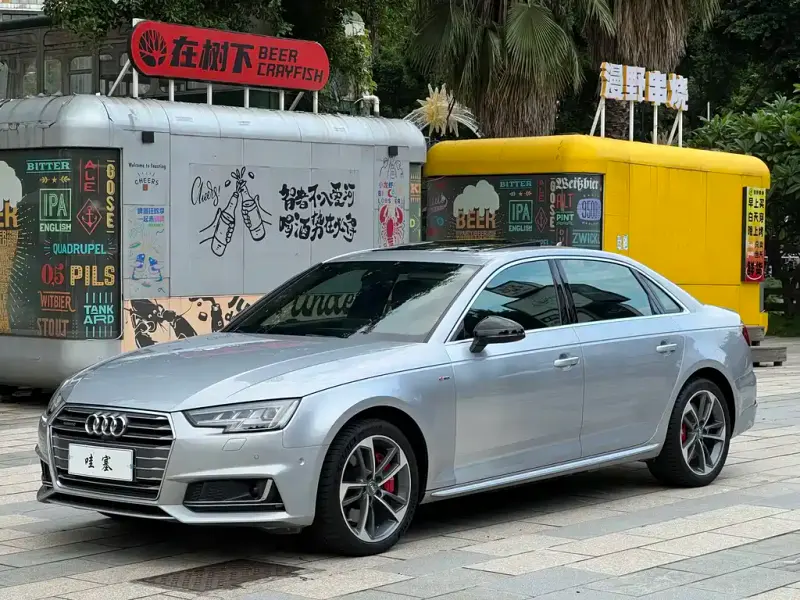 Audi A4L, 2018