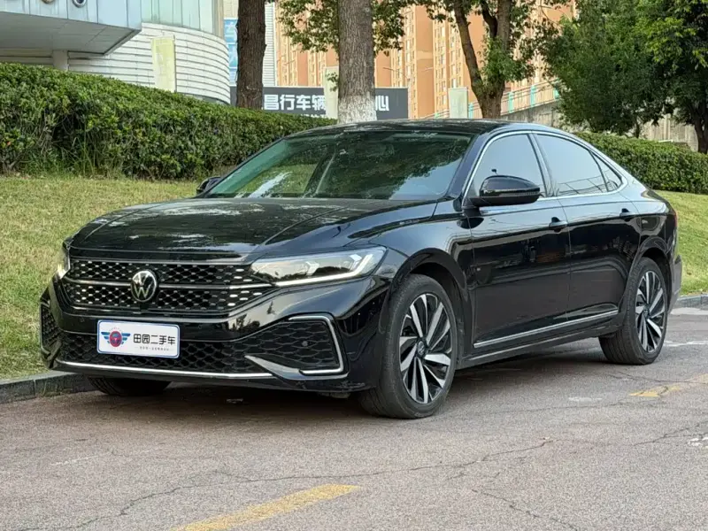 Volkswagen Passat, 2023