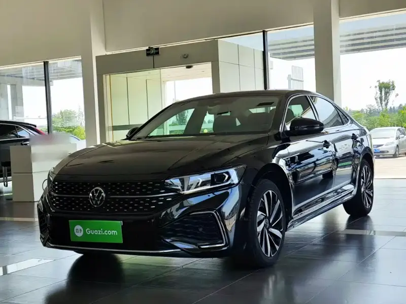 Volkswagen Passat, 2023