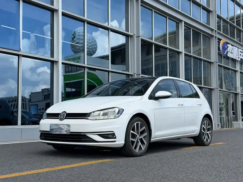 Volkswagen Golf, 2020