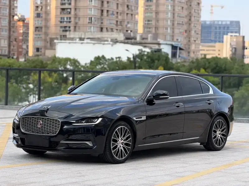Jaguar XEL Jaguar XEL 2022 2.0T 250PS R-DYNAMIC S Progressive Sport Edition, 2022 — фото 1