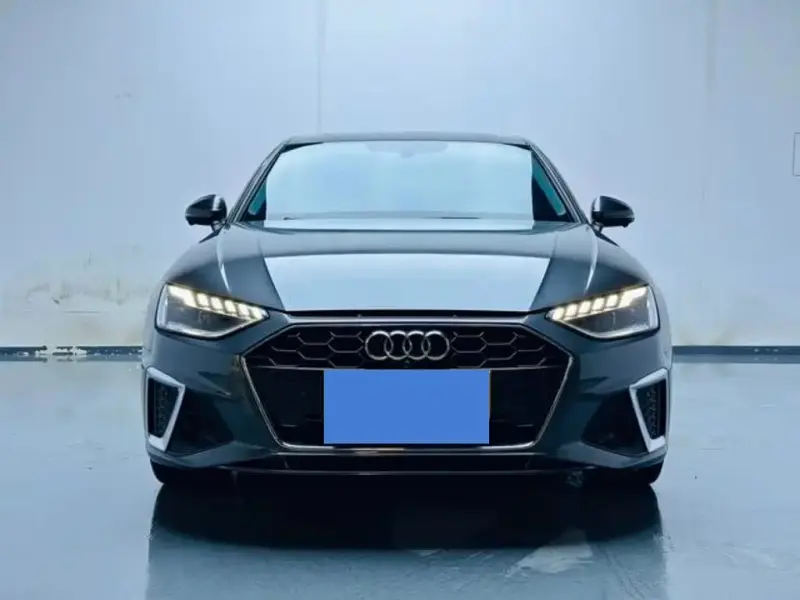 Audi A4L, 2021