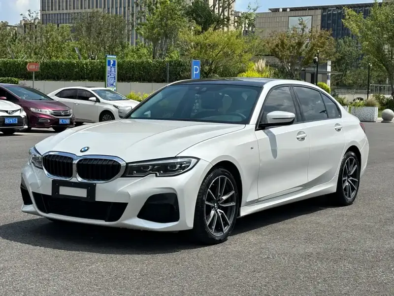 BMW 3 Series, 2021