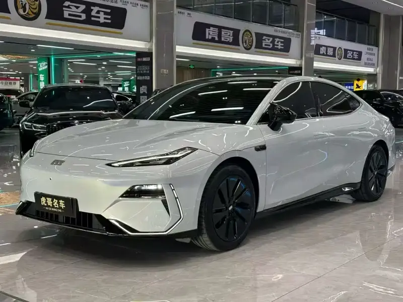 Galaxy E8 Geely Galaxy E8 2024 665km RWD Star Ship Voyage Edition, 2024 — фото 1