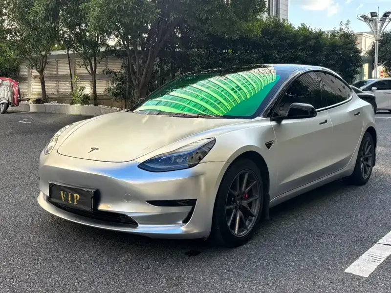 Tesla Model 3, 2022