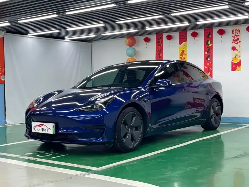 Tesla Model 3, 2022