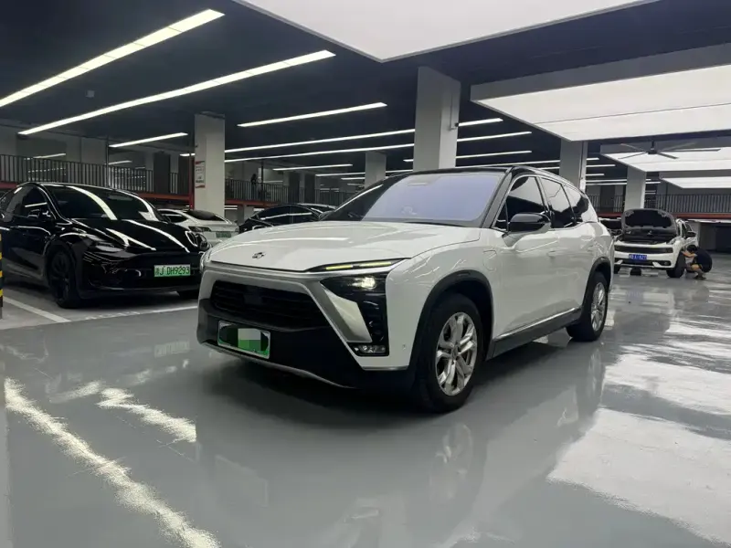 NIO ES8, 2022