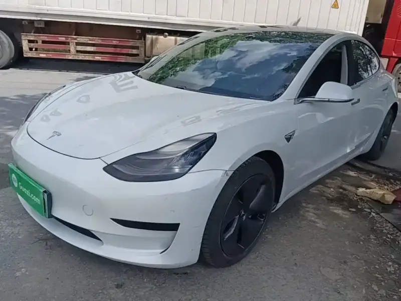 Tesla Model 3, 2021