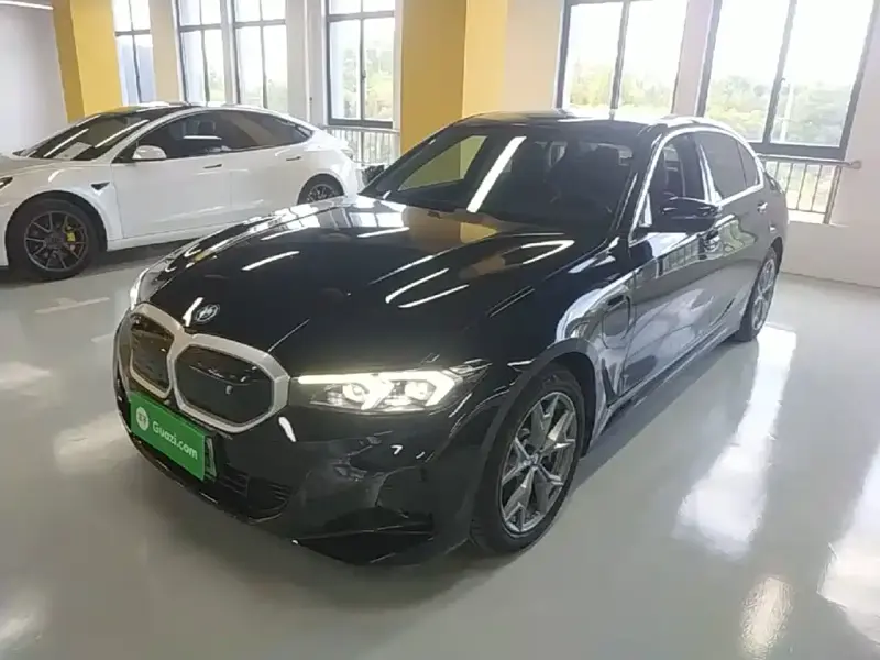 BMW i3, 2023