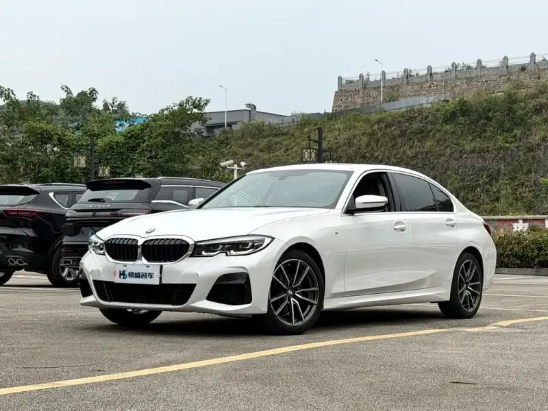 BMW 3 Series, 2022