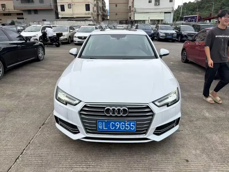 Audi A4L, 2018