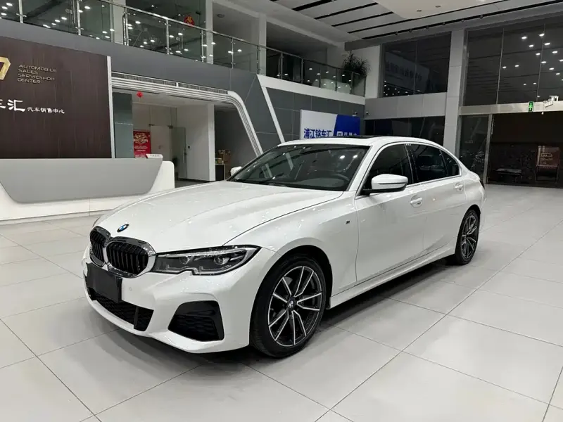 BMW 3 Series, 2021